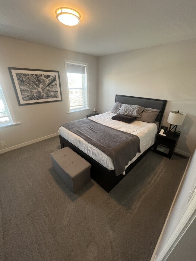 Building Photo - 220 E Liberty St