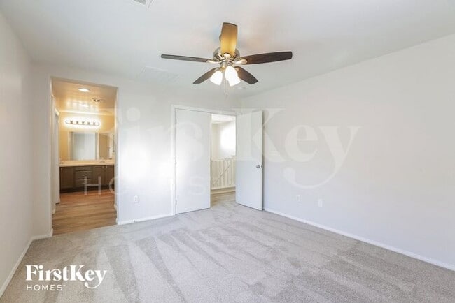 Building Photo - 4009 N Kindhearted Ct
