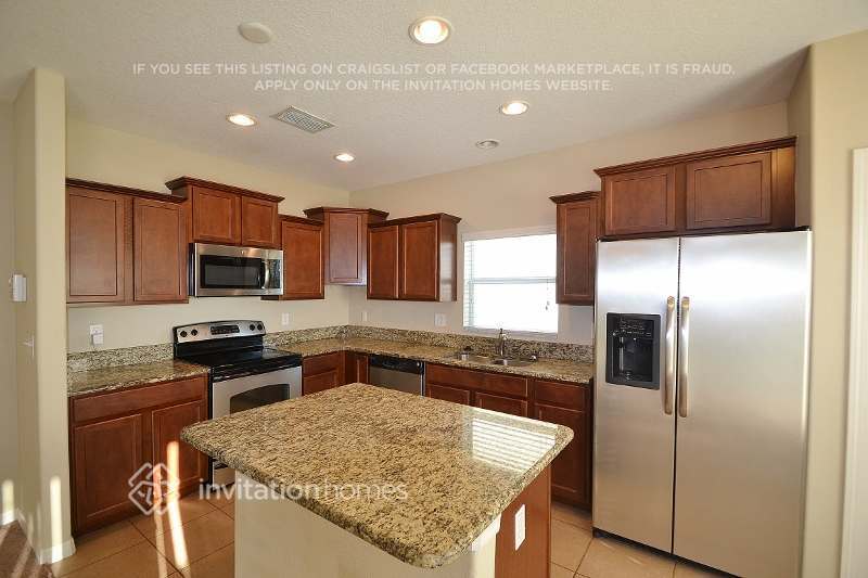 Building Photo - 1047 Seminole Sky Dr