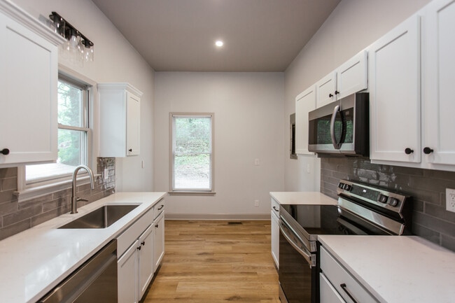 Building Photo - 288 Fourth Street