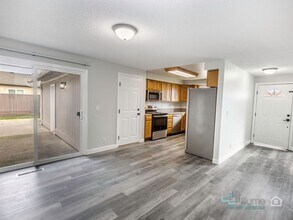 Building Photo - NO RENT UNTIL 2026! Charming 4-Bedroom Keizer Home Close to Everything