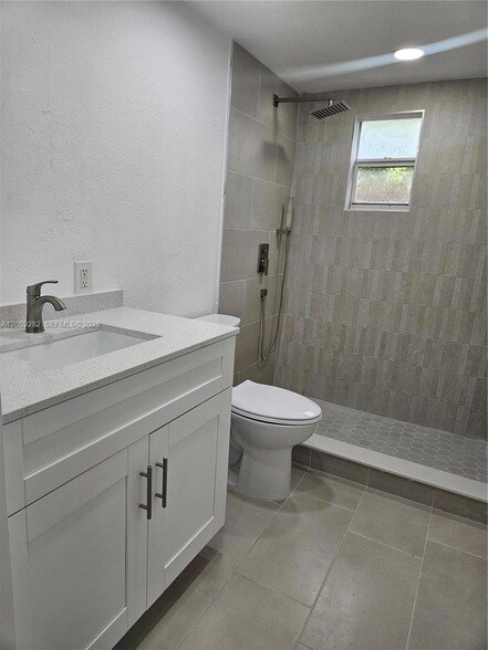 Building Photo - 2756 NW 46th St