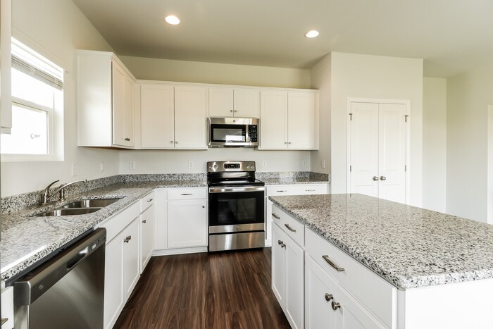 Building Photo - 126 Shire Dr