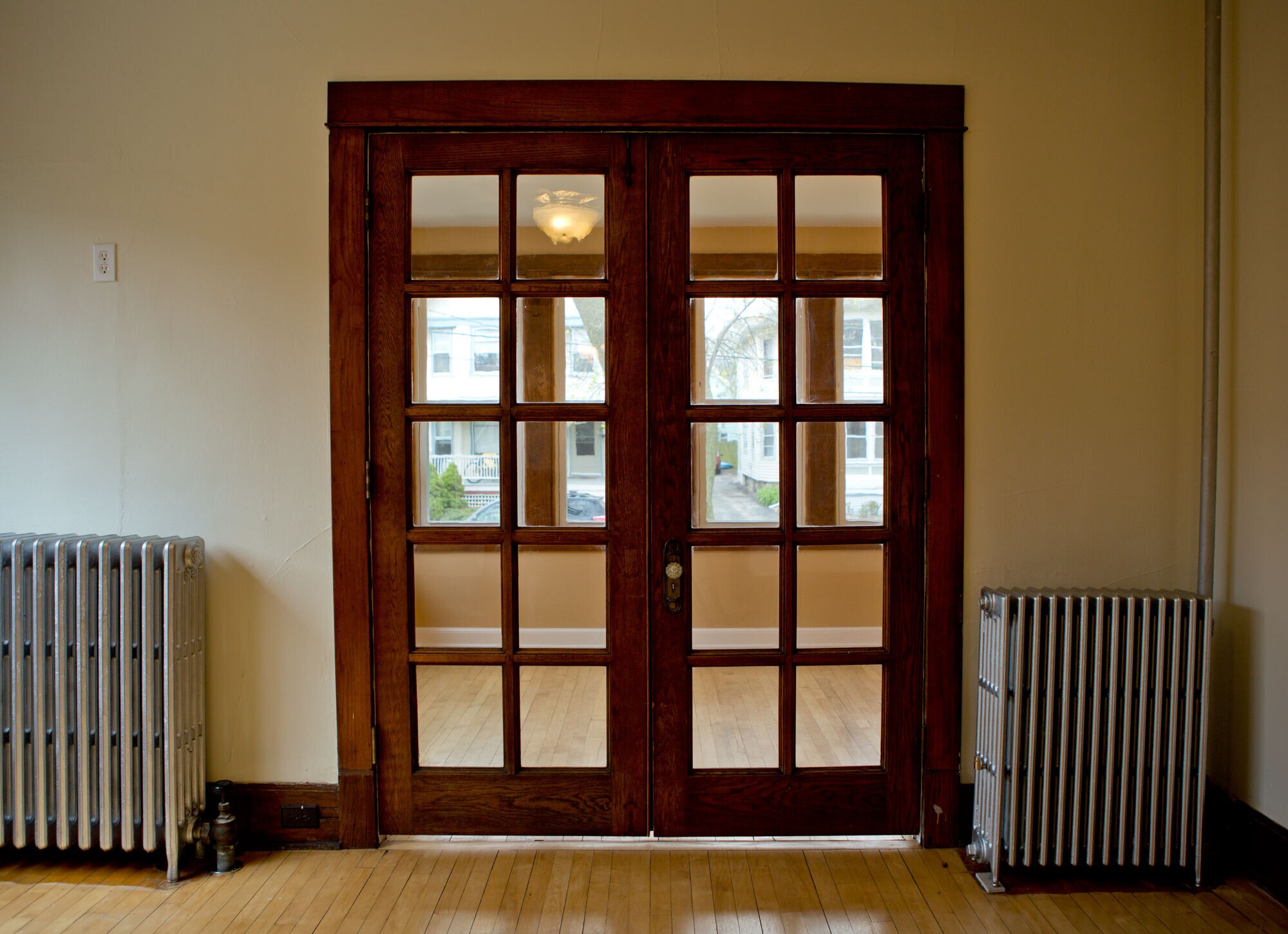 Building Photo - 225 Buell St