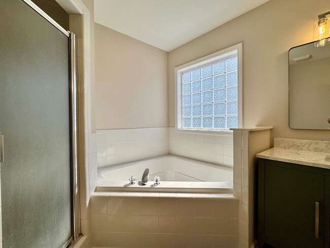 Building Photo - 6331 Shire Ln