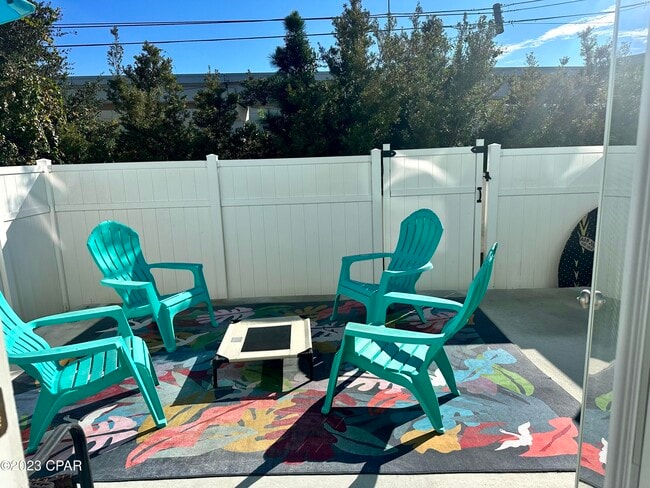 Building Photo - 7450 Shadow Lake Dr