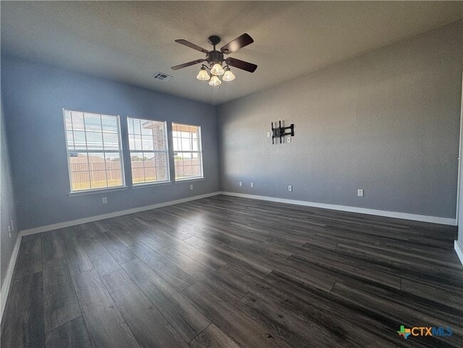 Building Photo - 701 Black Hills Trail