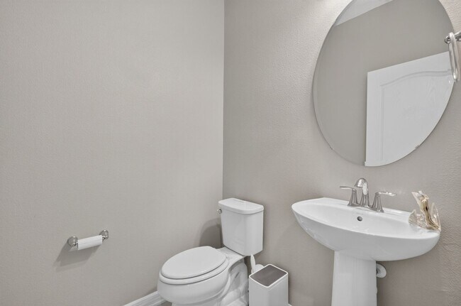 Building Photo - 6081 Monterey Cypress Trl