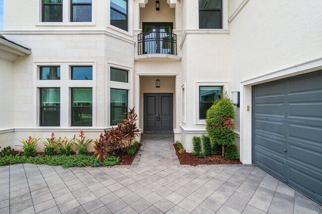 Building Photo - 17352 Rosella Rd