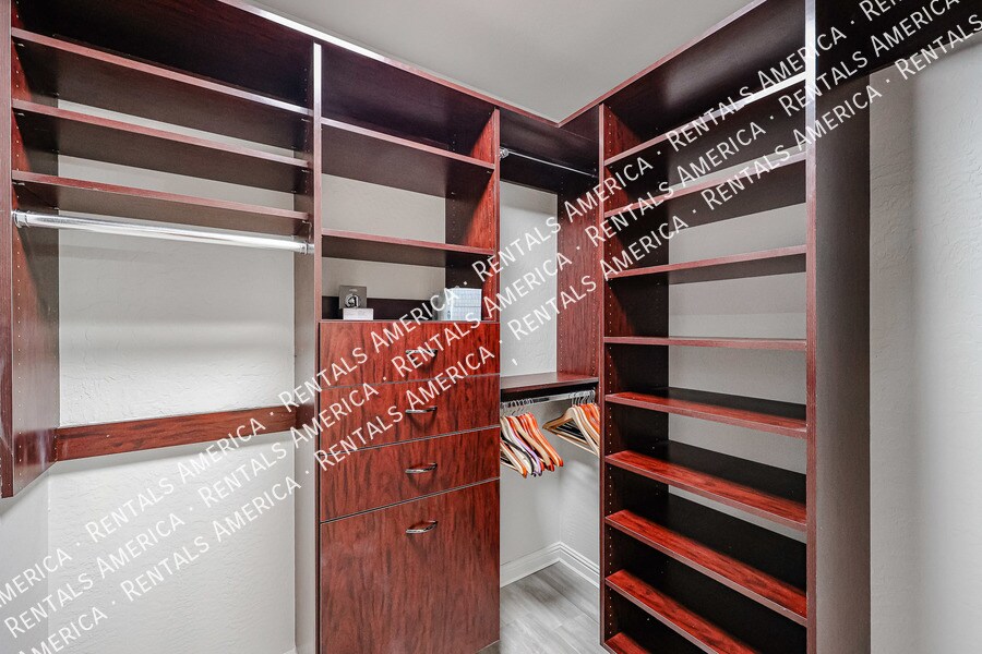 Building Photo - 1708 E Kaibab Dr