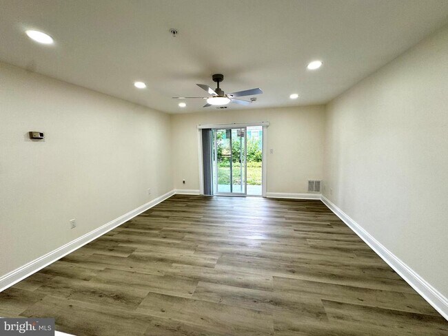 Building Photo - 1142 Windemere Ct