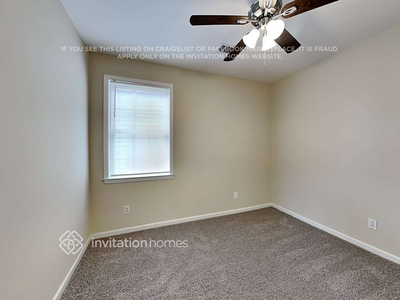 Building Photo - 115 Denham Square