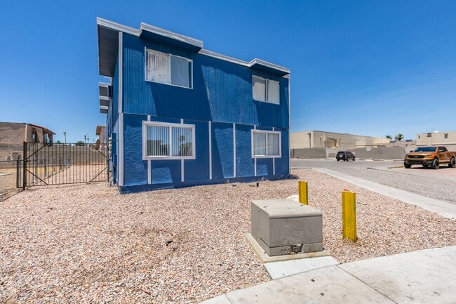 Building Photo - Cozy 2BR/2BA in Spring Valley Near the Strip