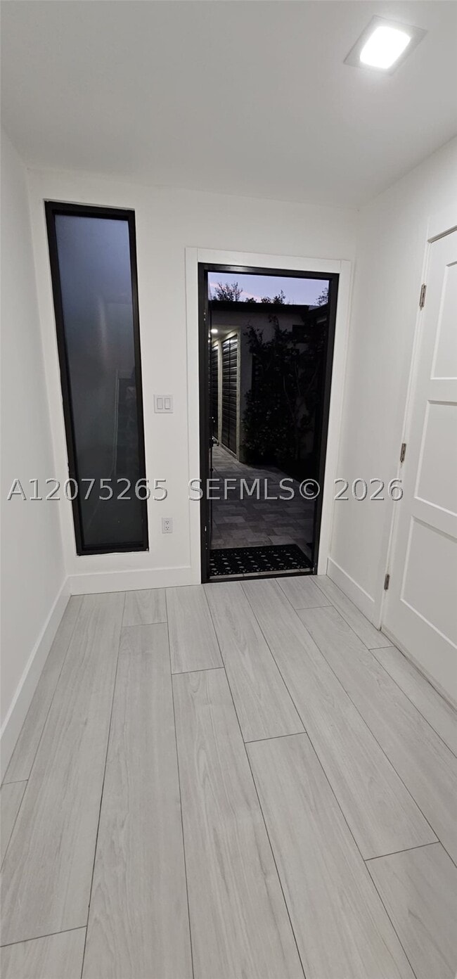 Building Photo - 7811 SW 102nd Pl