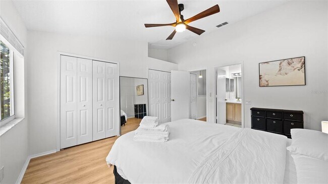 Building Photo - 12444 Berkeley Square Dr