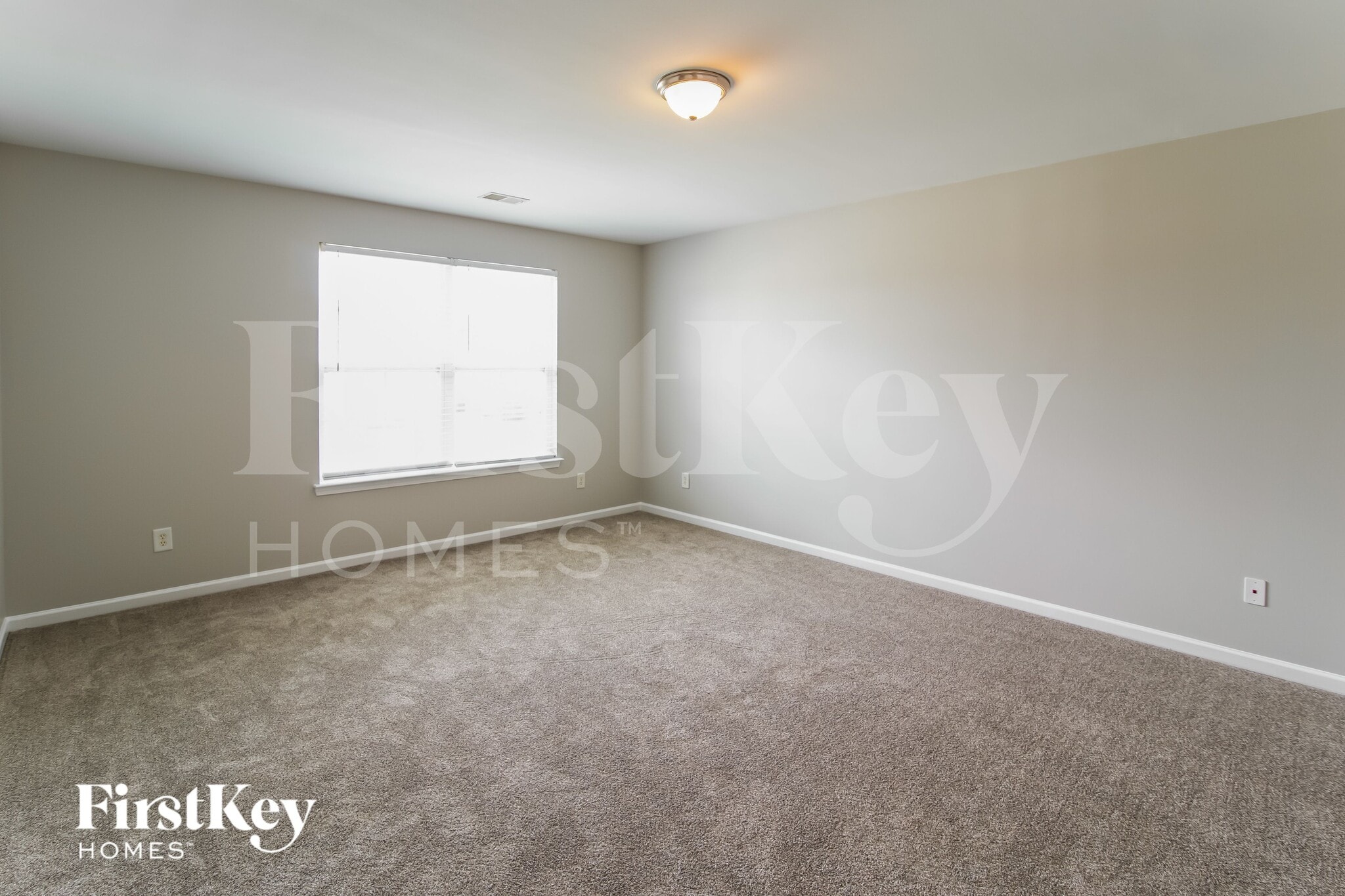 Building Photo - 113 Summer View Rd