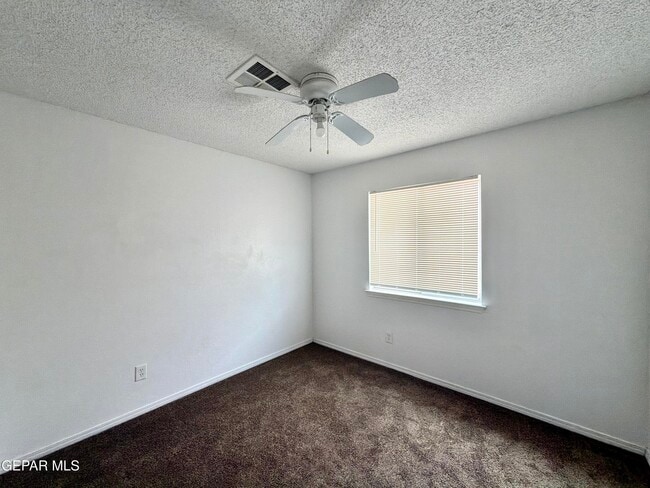 Building Photo - 12501 Sombra Fuerte Dr