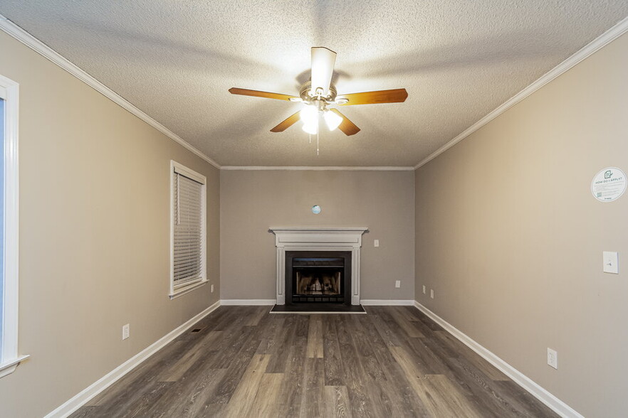 Building Photo - 525 Hidden Cellars Dr