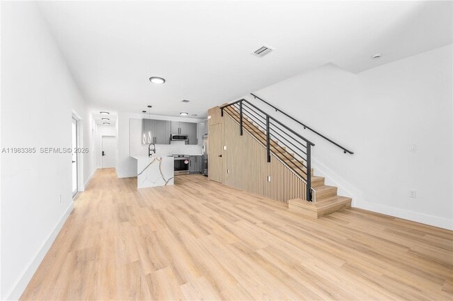 Building Photo - 2121 NW 45th St