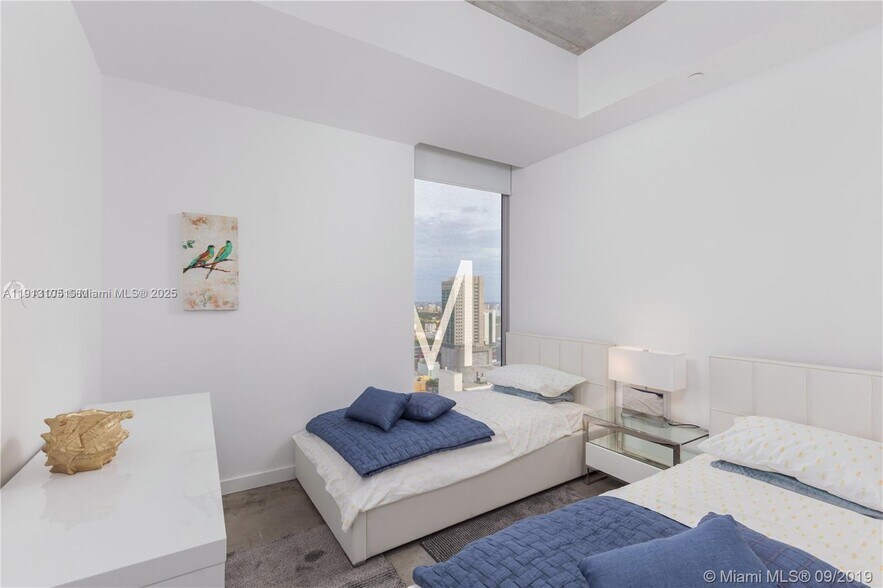 Building Photo - 151 SE 1st St