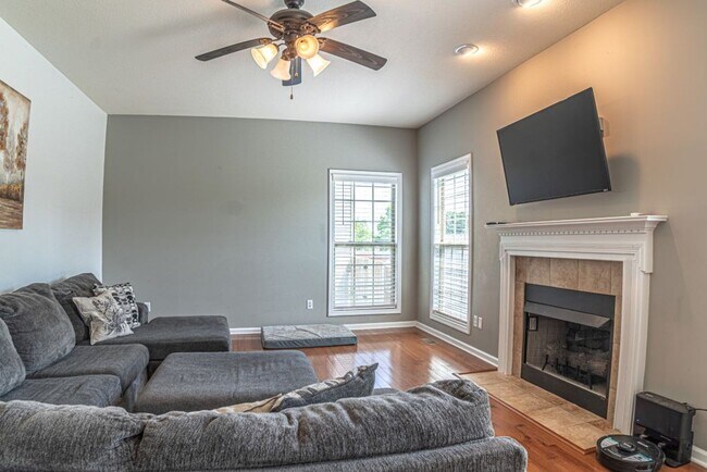 Building Photo - 1161 Chinook Cir