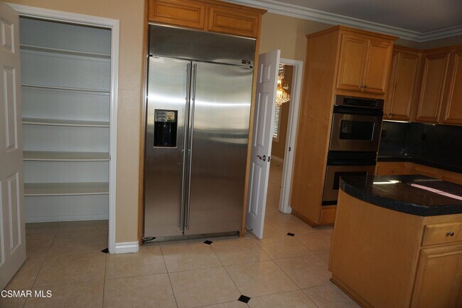 Building Photo - 2033 Yellowthroat Pl