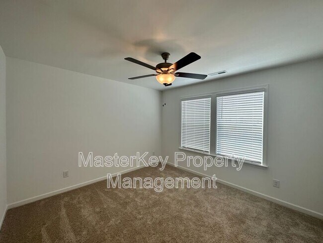 Building Photo - 1202 Briar Gate Dr
