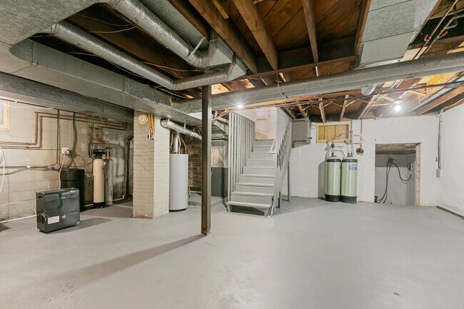 Building Photo - 5780 Tower Dr