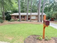 Building Photo - 1009 Verdi Way