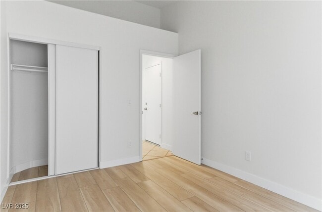 Building Photo - 6670 Cinnabar Coast Ln