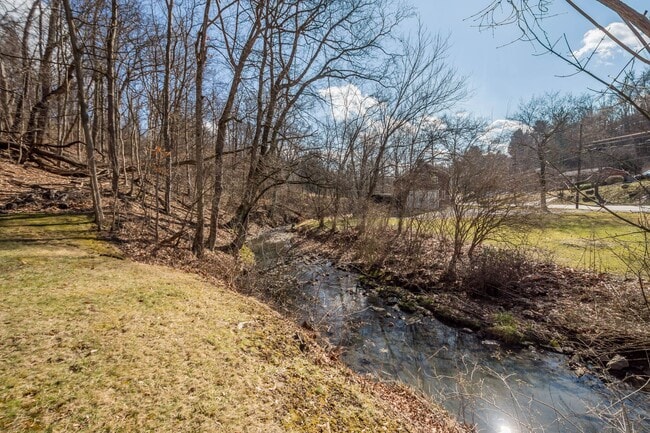 Building Photo - Charming 2 bedroom home in Wilkins Townshi...