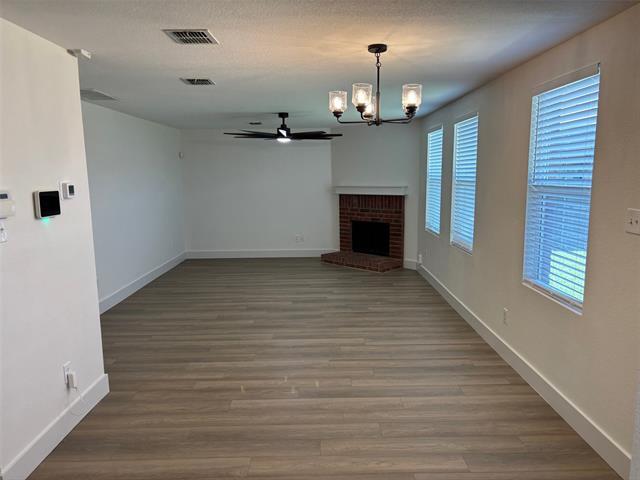 Building Photo - 803 Moss Glen Trail