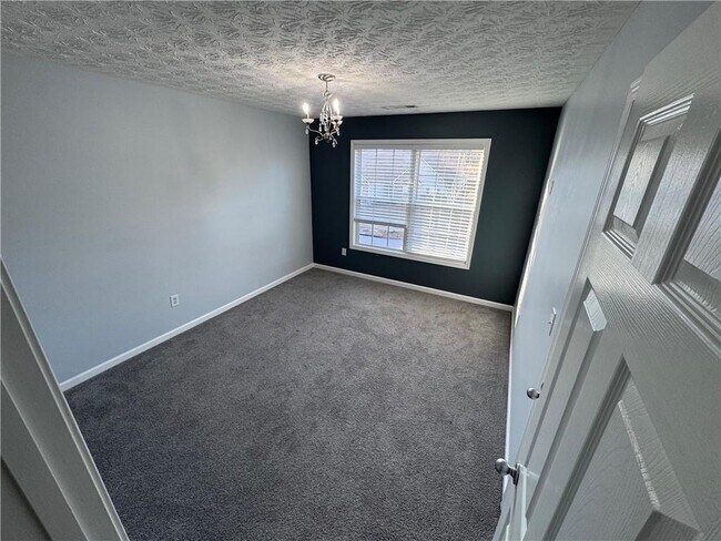 Building Photo - 2752 Saddle Horn Pl SW