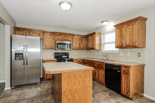 Building Photo - 507 Hibiscus Dr