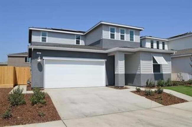 Building Photo - 2447 Quesada Dr