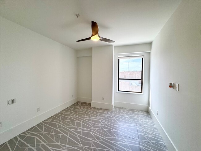 Building Photo - 2201 Market St