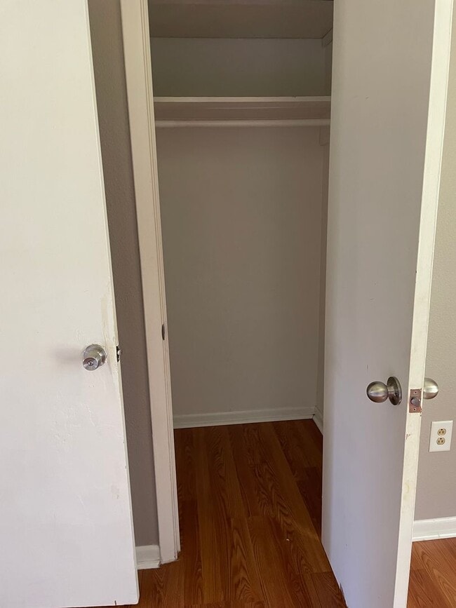 Building Photo - CHARMING 3-BEDROOM HOME FOR RENT IN ZACHAR...