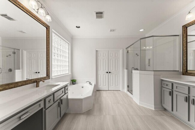 Building Photo - 22 Rillwood Pl