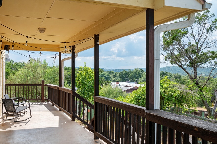 Back patio - 500 Sinclair Dr