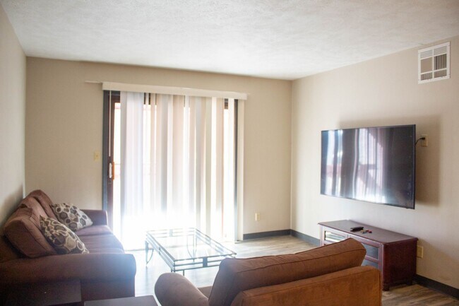 Interior Photo - The Gardens at 304 E Clark