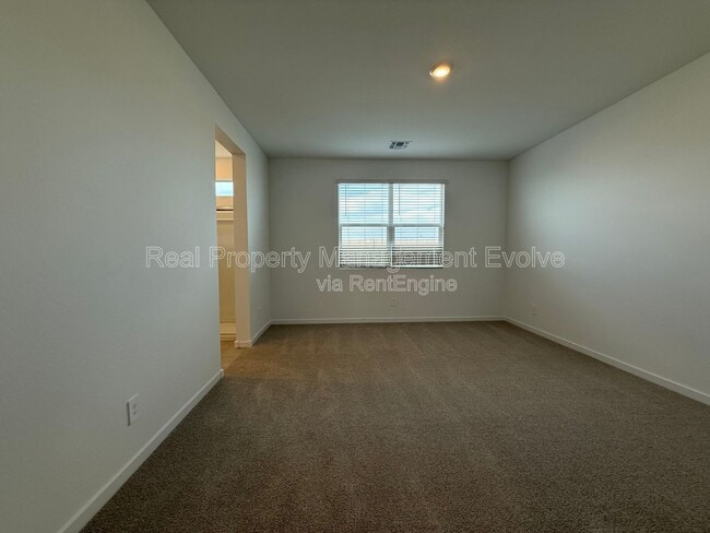 Building Photo - 2484 Fortana Dr