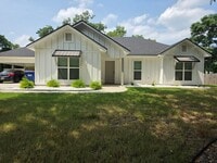 Building Photo - 160 Lee Rd 443