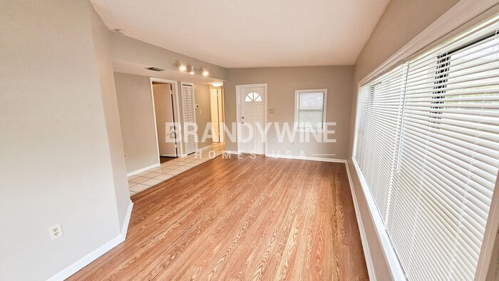 Building Photo - 2465 Highland Acres Dr