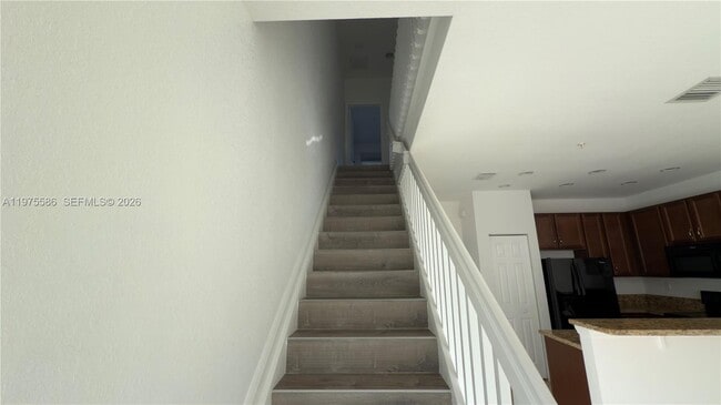 Building Photo - 1522 SW 147th Ter