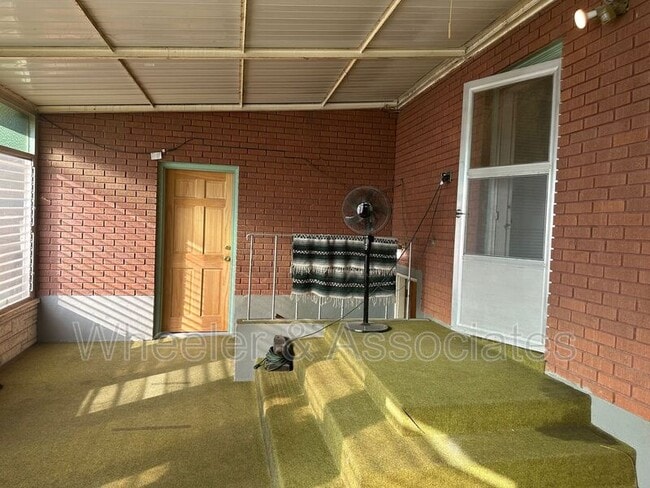 Building Photo - 938 Bel Mar Dr