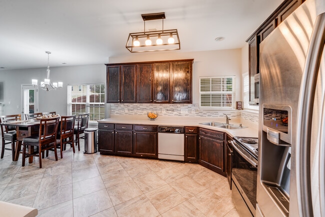 Kitchen - 9535 Currier Rd
