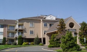 Building Photo - Edison Woods Senior