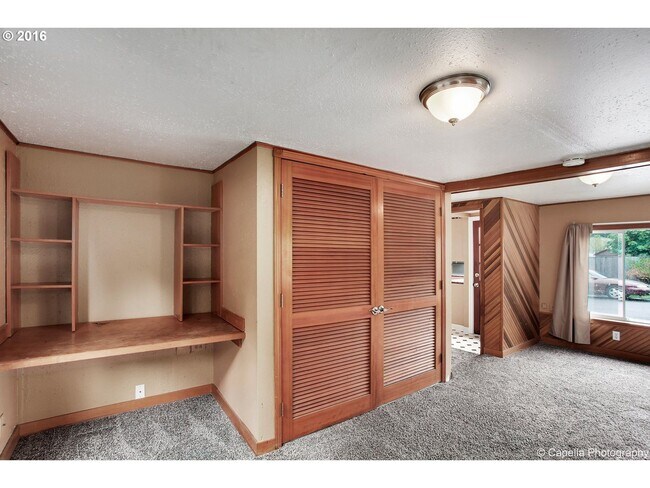 Building Photo - Cute Classic 1950s 2 Bd 1 Ba House + Bonus Room w/ Washer & Dryer, AC and Fenced Spacious Yard!