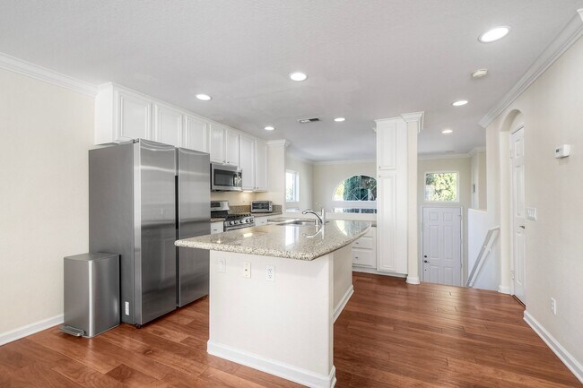 Building Photo - 3726 Mykonos Ln