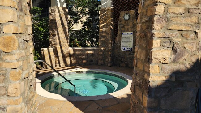 Building Photo - 7535 Old Thyme Ct